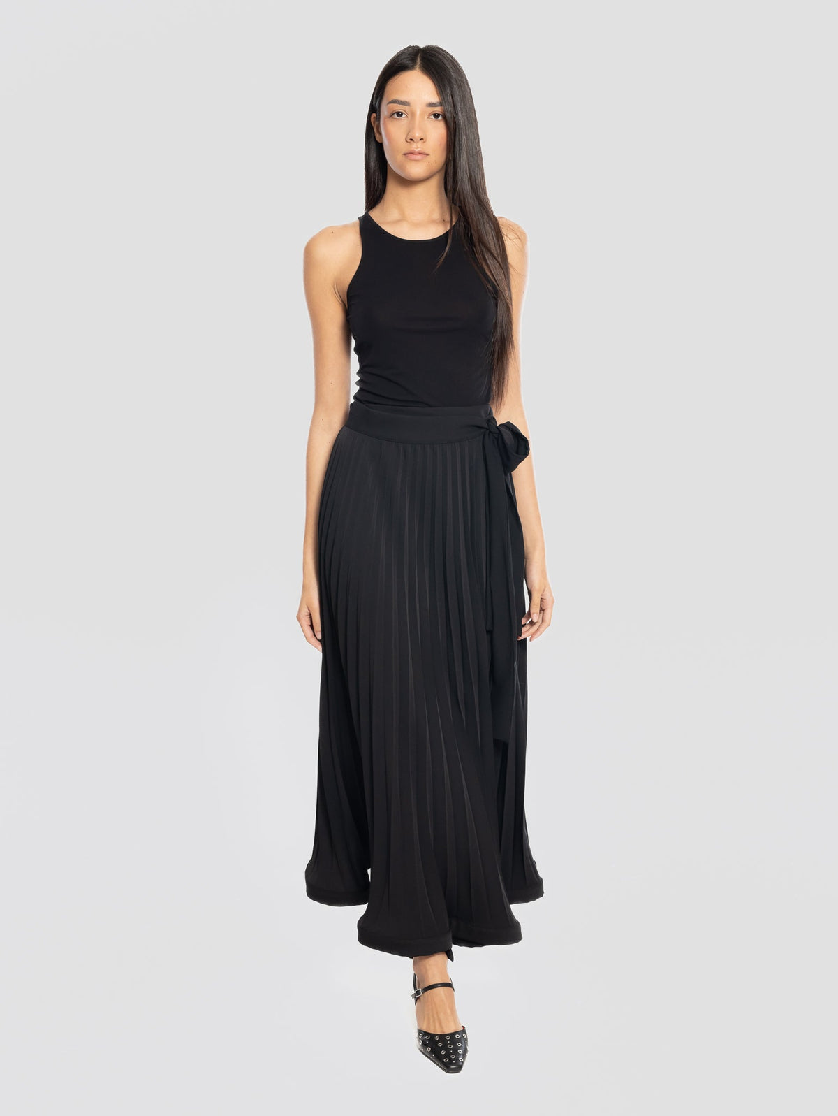 2026 New Arrival Gonna Lunga in Cady Plissé Soleil Nero