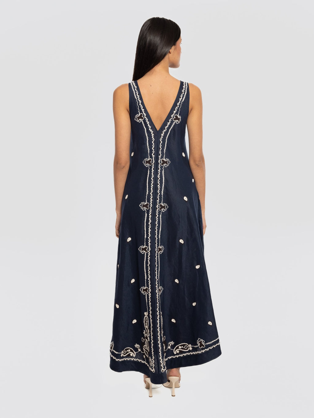2026 New Arrival Abito Lungo in Lino con Ricami Blu