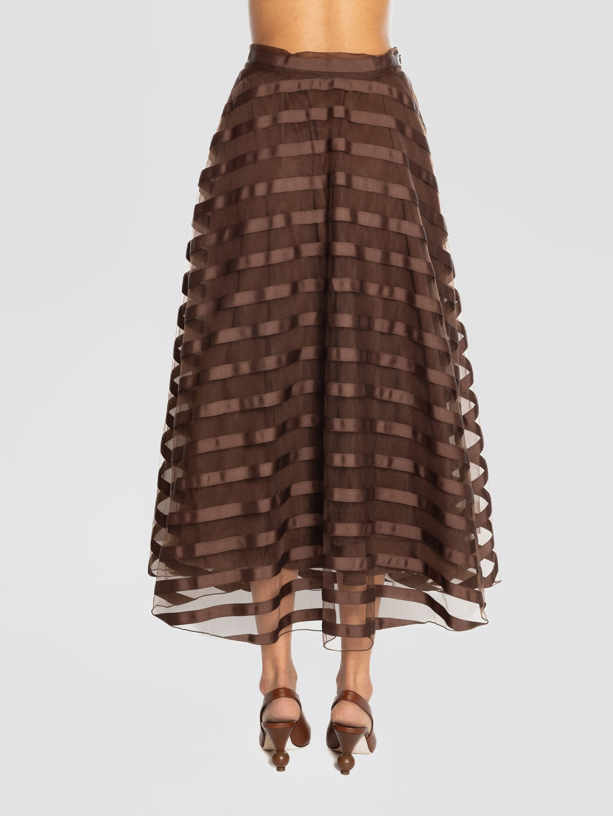 2026 New Arrival Gonna in Tulle Ricamato Marrone