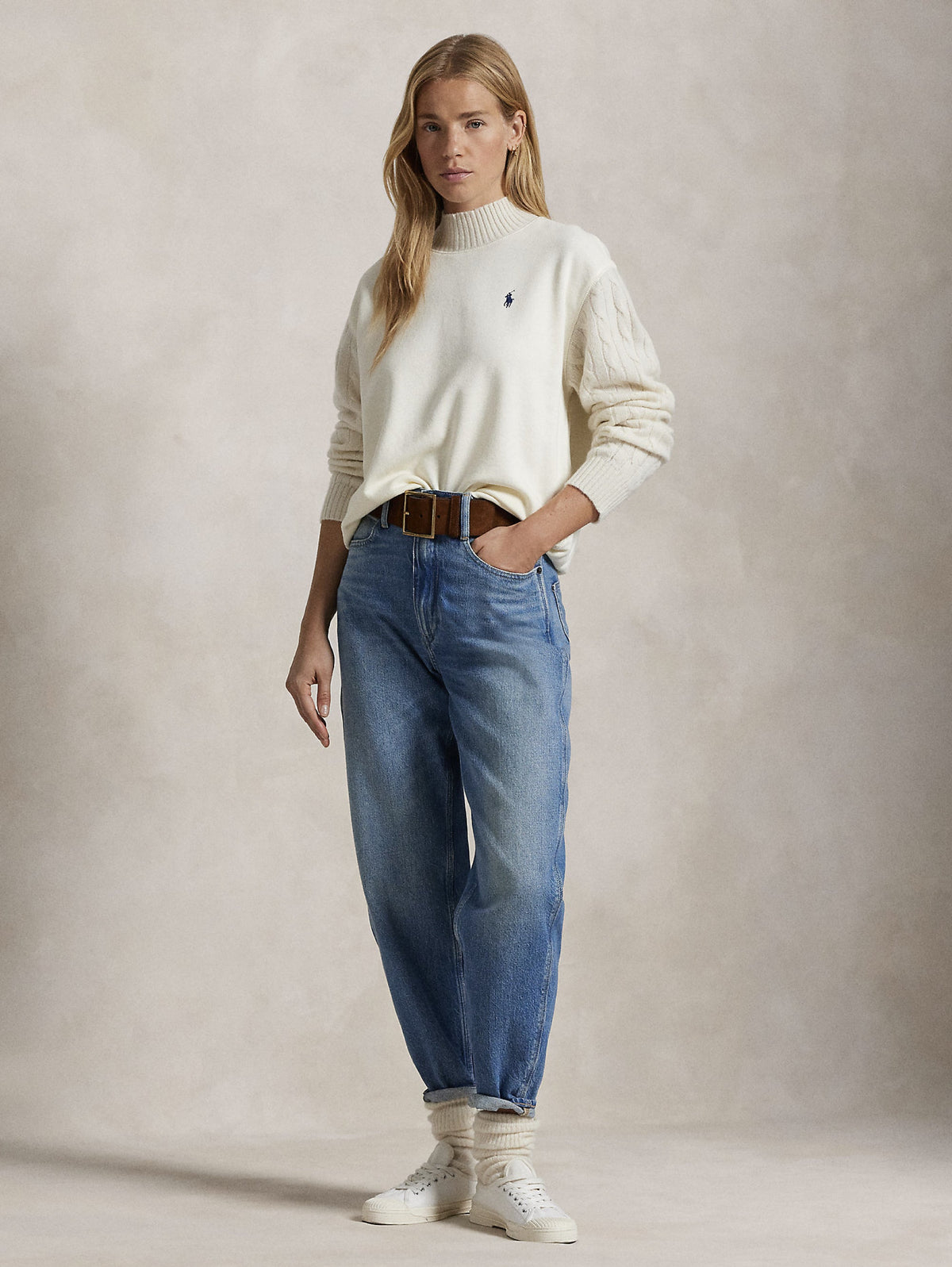 2026 New Arrival Felpa con Collo Alto Crema