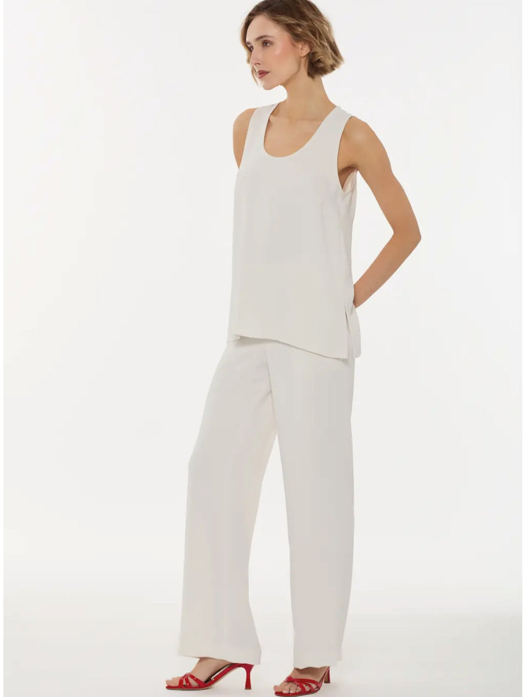 2026 New Arrival Blusa in Cady Girocollo Senza Maniche Panna