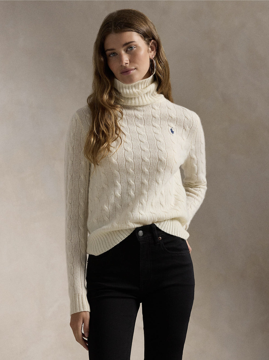 2026 New Arrival Maglia con Collo Alto a Trecce Crema