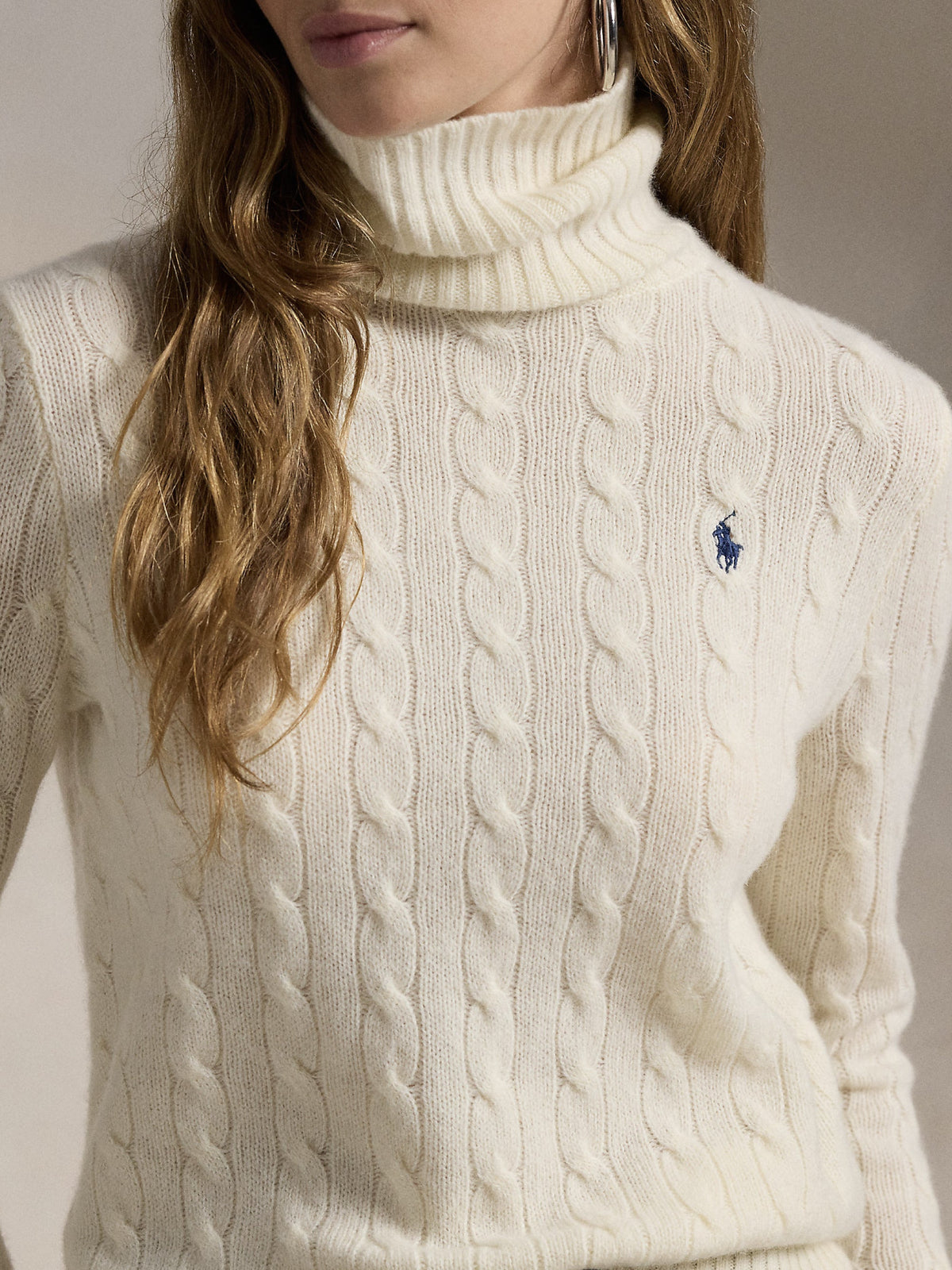 2026 New Arrival Maglia con Collo Alto a Trecce Bianco
